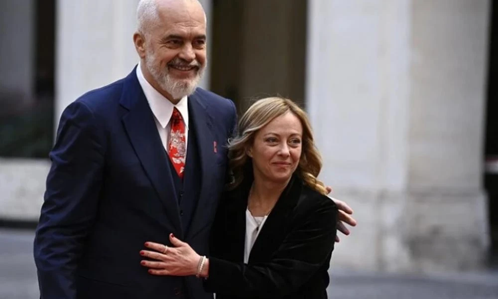 Ιταλία: Προκηρύχθηκαν οι διαγωνισμοί για κέντρα μεταναστών στην Αλβανία